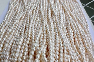 5-6 mm Oval Zuchtperlen Strang hellblau Süßwasser Perlen Schmuck Halskettel mkn - Bild 1 von 1