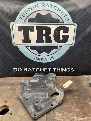 03-08 Nissan 350Z Infiniti G35 tampa traseira direita piso protetor contra respingos 74586-CD800 - Imagem 1 de 4