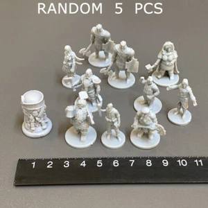 RANDOM 5 PCS Monster HERO GAME Miniature For Dungeons & Dragon D&D Figure #c8 - Picture 1 of 7