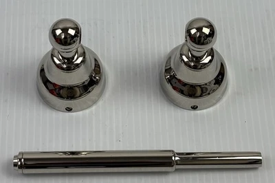 Soporte de papel higiénico Rohl Arcana™ - Níquel pulido | Número de modelo: CIS18PN Foto 1 de 2