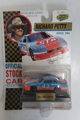 Richard Petty #43 STP 1992 Road Champs 1:64 Scale Diecast - Image 1 of 2