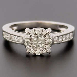 9ct White Gold Diamond 0.50ct Diamond Cluster Ring Size M Hallmarked - Picture 1 of 10