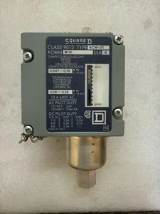 Square D 9012 ACW-21 M12 Druckschalter - Bild 1 von 7