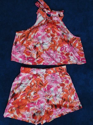 Ladies-Girls 2 Piece Top, & Shorts Summer Set Size M - Image 1 of 4