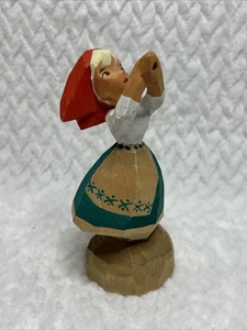 Figurine Norway Wooden Carved by Hand Woman Red Scarf Blonde Green Skirt Vintage - Picture 1 of 5