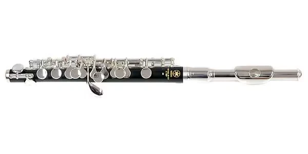Yamaha YPC-32 Piccolo strumento musicale a fiato nero nichel argento con trac... - Immagine 1 di 2