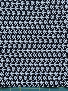 50cm Black White Pattern Quilting Cotton Fabric No Selvege Info 1/2m - Picture 1 of 4
