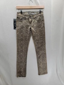 Pantalones de mezclilla ajustados de tiro bajo con estampado de serpiente de gasolina talla 26/2 nuevos con etiquetas - Imagen 1 de 10