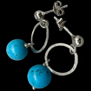 ORECCHINI DI PERLE DI TURCHESE AZZURRE PENDENTI AD ANELLI ARGENTO 925 FEMMINILI. - Foto 1 di 8