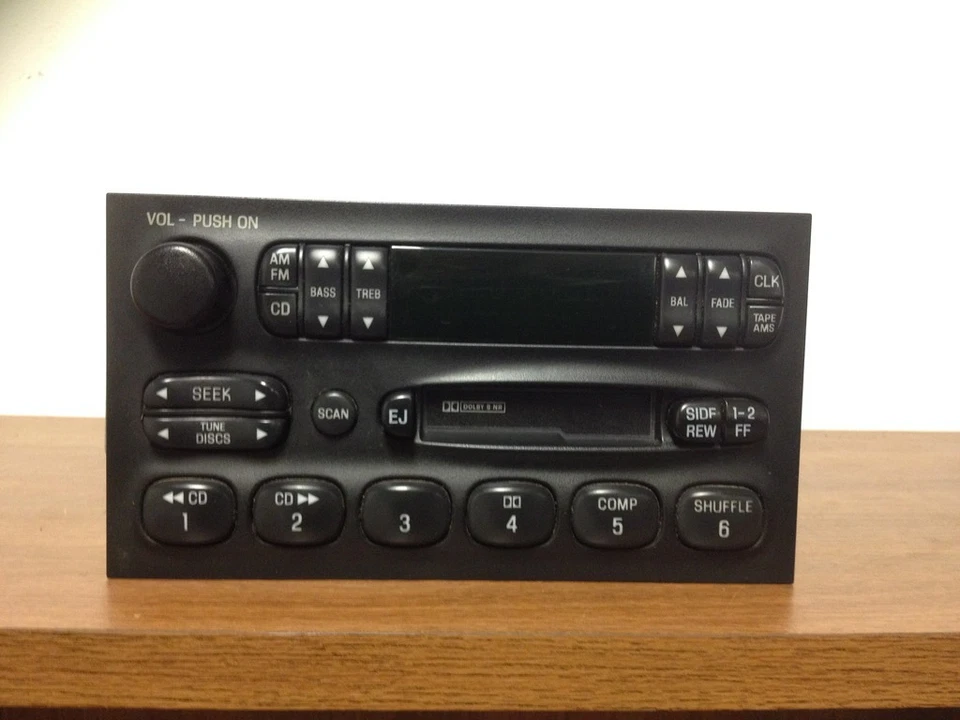 Radio/reproductor de cintas Mercury Villager 2000 XF5F-19B132-AC Foto 1 de 1