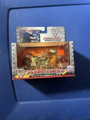 New IRON LEGENDS Arlen Ness 1:18 Die Cast Motorcycle Chrome With Purple Trim - Image 1 of 4