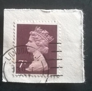 1 GB USED 7p MACHIN LONDON N.1. POSTMARK 13 OCT 1977 DECIMAL SGX875 1B STAMP - Picture 1 of 2