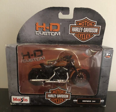 Sportster Iron 883 HARLEY DAVIDSON Motorcycle  2014 Maisto Serie 34 1/18 H-D Toy - Image 1 of 4