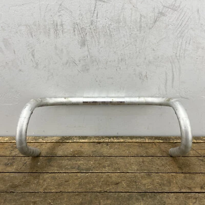 Manillar vintage Nitto Mod 115 Olympiade 390 mm Drop Race Bar Crest 39 25,4 A3 Foto 1 de 4