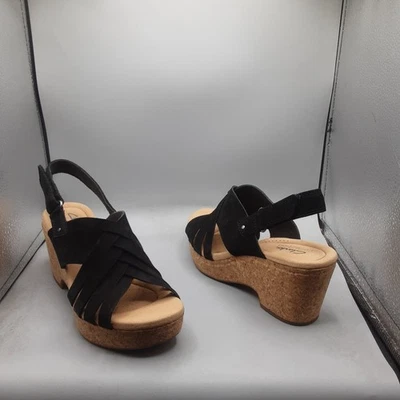 Sandalias Clarks Giselle Glow para mujer 7M negras nobuck con tira trasera A175 Foto 1 de 4