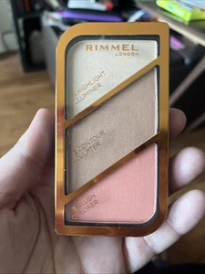 Paleta de esculturas Rimmel Kate 002 Coral Glow - Imagen 1 de 2