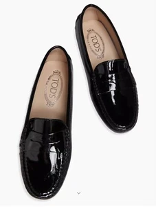 Scarpe da guida TOD's TOD Gommino in pelle verniciata nera da donna US 7,5, EU 38 - Foto 1 di 9