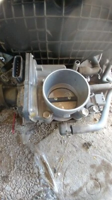 10-18 Lexus CT200h Toyota Prius V Prime Plug-In Throttle Body OEM 1.8L - Image 1 of 4