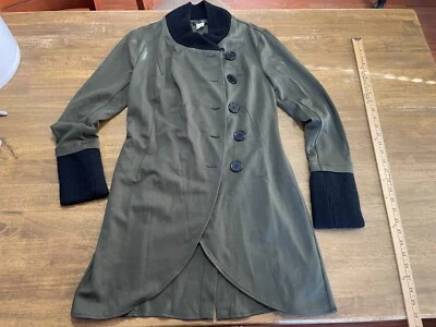 Jaqueta Venus, Feminina Tamanho 8, Verde Preta, Casaco Longo com Botões, Manga Longa - Imagem 1 de 4