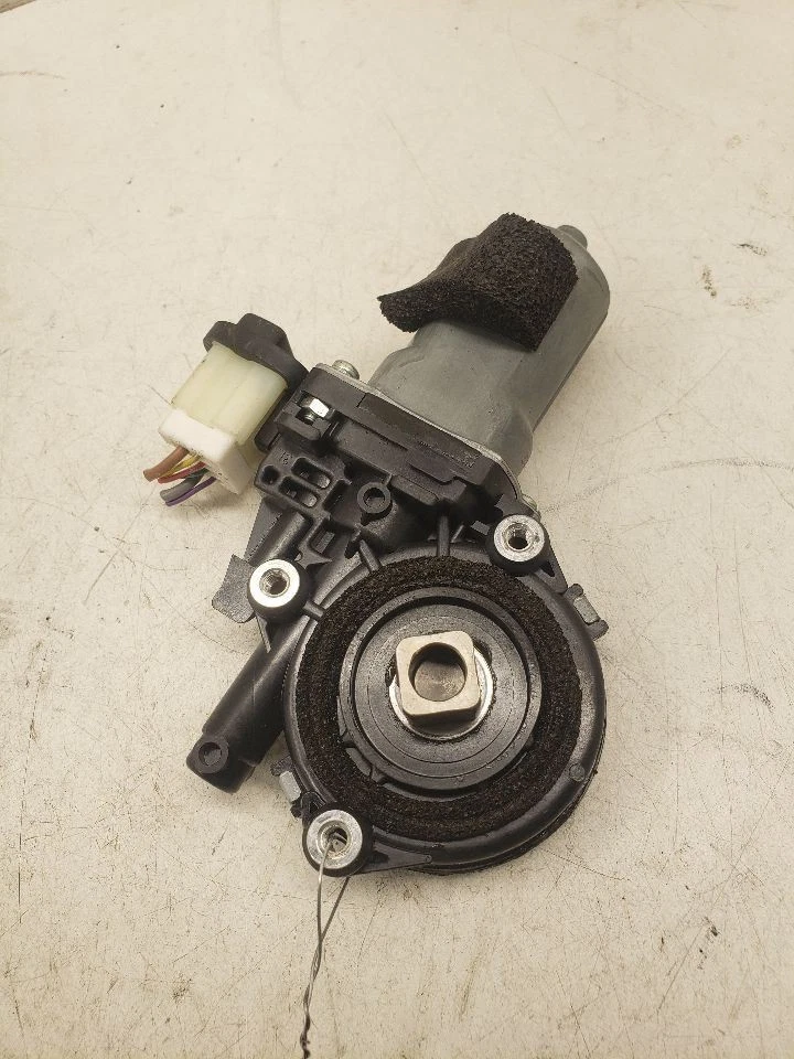 Motor de ventana eléctrica del conductor VIN J primer dígito compatible con 08-15 ROGUE 1417855 Foto 1 de 4