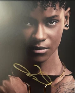 Black Panther LETITIA WRIGHT SIGNED 8x10 Photo - VIDEO PROOF - Picture 1 of 1