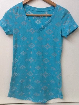 Camisa Top Mujer Junior Azul Claro Patrón Burnout Cuello en V Arizona Talla Pequeña Foto 1 de 3