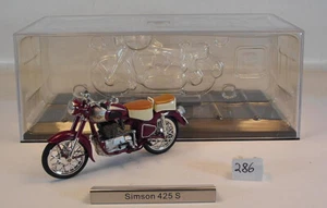 Atlas 1/24 DDR-Motorrad Kollektion Simson AWO 425S (1960) in Plexi Box #286 - Bild 1 von 1