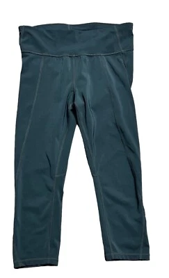 Gap Fit Women's Gray Leggings Capri Pants Yoga Active Wear Medium Work Out - Image 1 of 4
