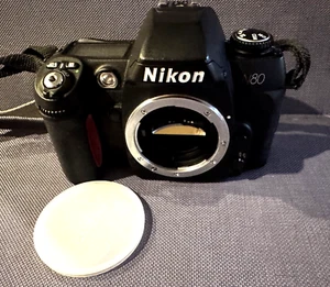 NIKON BLACK N80 35mm SLR CAMERA BODY ONLY FILM TESTED VERY GOOD CONDITION - Picture 1 of 16