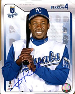 Angel Berroa Autographed / Signed Posing 8x10 Photo - Picture 1 of 1