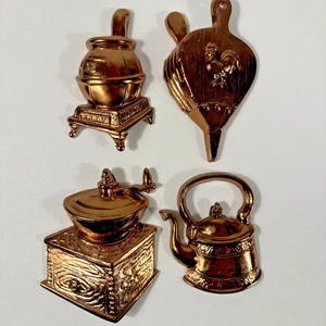 Juego de 4 placas de pared vintage de hierro fundido pintadas en cobre para decoración de cocina - Imagen 1 de 15