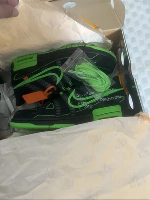 OFF-WHITE X AIR RUBBER DUNK 'GREEN STRIKE - Image 1 of 4