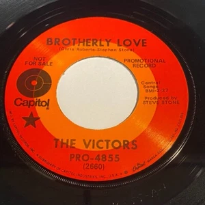 The Victors - Brotherly Love / One More River To Cross 45 - Capitol - Gospel - Imagen 1 de 1