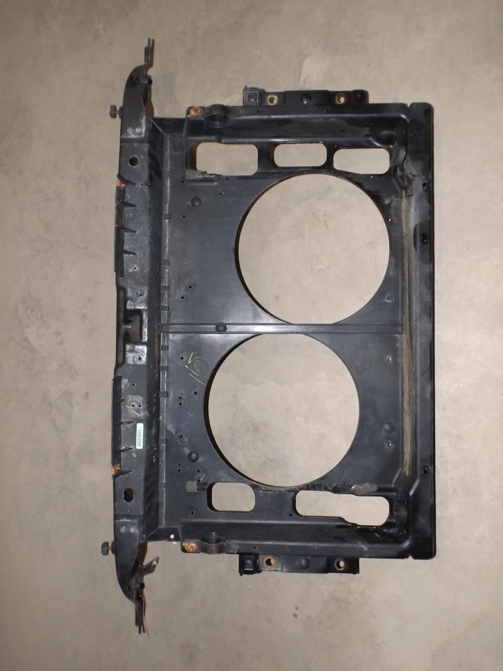 2005–2007 Ford Freestyle Front Radiator Support Panel Used OEM 5F9Z16138AA - Image 1 of 4