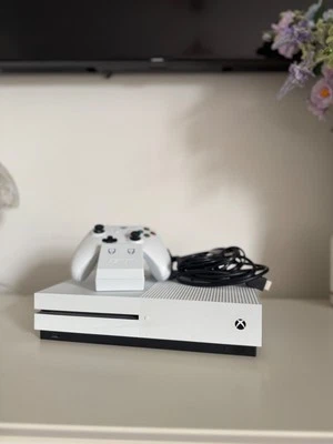Xbox One S 500GB Console with Wireless Controller and Controller Charger- White - Image 1 of 4