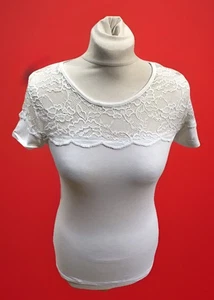 H&M White Lace Embellished Short Sleeve T-shirt Blouse U.K. Small - Picture 1 of 5