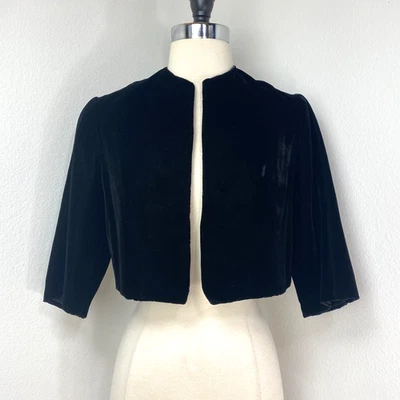 Chaqueta corta vintage de terciopelo negra pequeña mangas 3/4 forrada frente abierto fiesta formal Foto 1 de 4