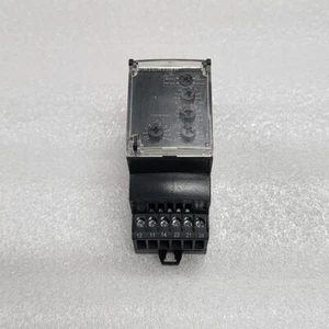 RELÉ CONTROL CORRIENTE TELEMECANIQUE RM35JA32MW 24-240VAC/DC - Imagen 1 de 7