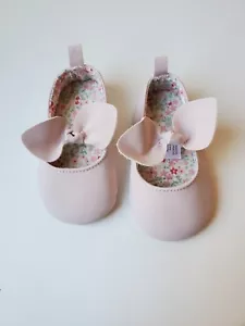 Ballerine Carter's Child of Mine con fiocco per bambina, taglie 3-6 mesi - Foto 1 di 4