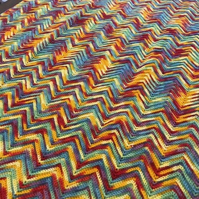 Manta afgana de ganchillo hecha a mano de colección 60" x 43" arco iris Chevron a rayas Foto 1 de 4