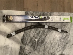 Windshield Wiper Blade Set-Silencio Xtrm-Set Valeo 577924 for Mersedes-E Class - Picture 1 of 2