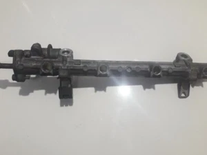 Mitsubishi Lancer 2002 Fuel Injector Rail (Injectors)(Fuel Distrib #813582-03 - Picture 1 of 2