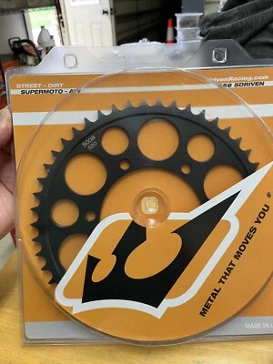 Piñón trasero deportivo accionado PU #1210-0932 RR 520 49T, Foto 1 de 4