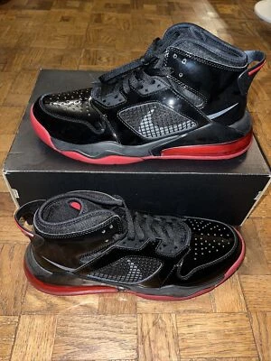 Nuevo con caja Talla 9.5 Jordan Mars 270 Bred Air Jordan Negro Antracita Gimnasio Rojo MJ Foto 1 de 4