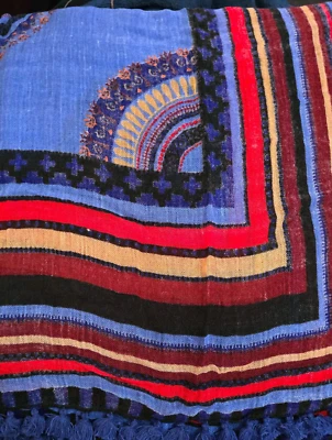 "Hermosa bufanda larga colorida Theodora & Callum aprox 72"" X 36""" Foto 1 de 4