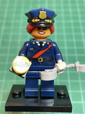 Lego COLTLBM06: Barbara Gordon, The LEGO Batman Movie, Series 1 - Image 1 of 4