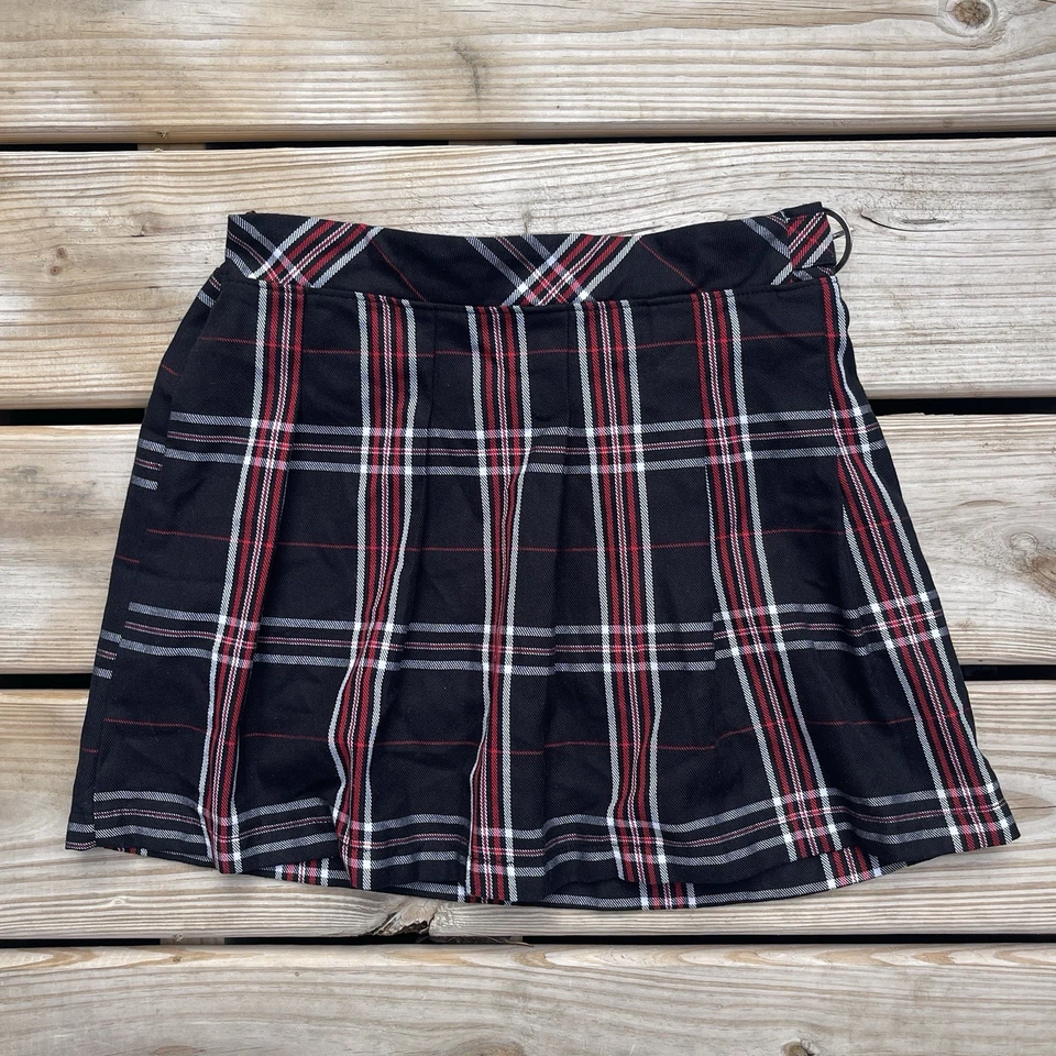 Falda plisada a cuadros negra roja Justice Girls acento con hebilla L (12/14) Foto 1 de 4