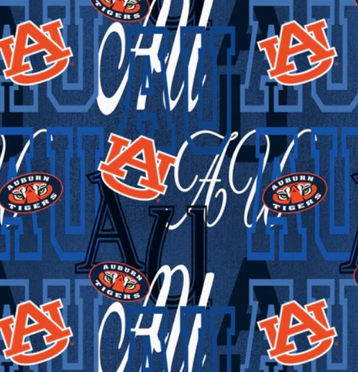 Tela de algodón acolchada NCAA Auburn University Letters 1372 por yarda Foto 1 de 1