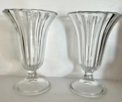 Juego de 2 vasos de postre Bormioli Rocco Parfait para helado Italia 6" de altura Foto 1 de 4