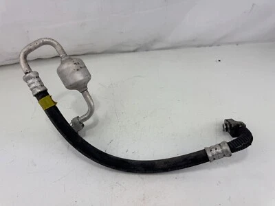 Manguera de succión de refrigerante aire acondicionado Toyota Prius V 2012-2017 HFC134a Foto 1 de 4